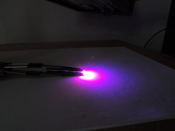 Dioda LED różowa SMD 1206
